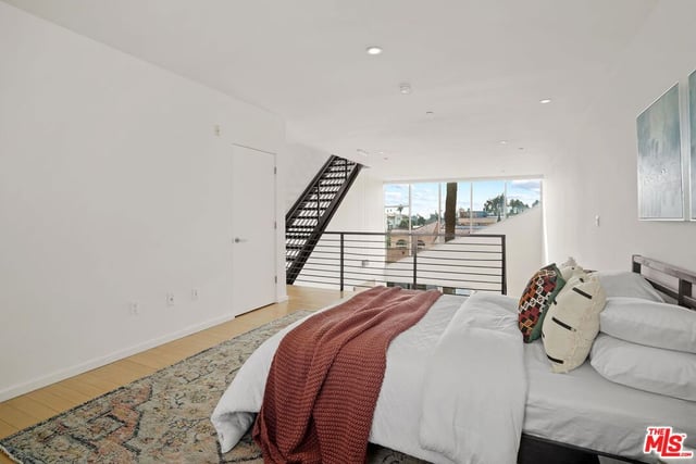803 Wilcox Avenue 10, Los Angeles, CA 90038 — photo 23 of 36