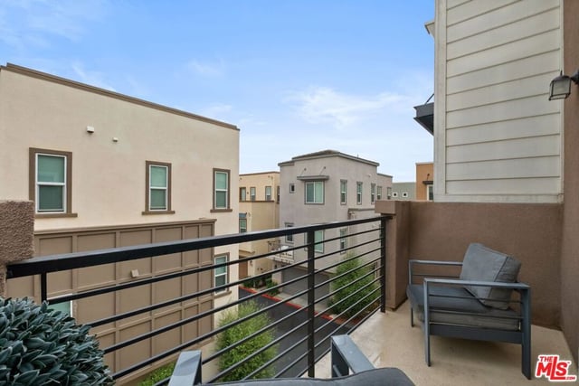 547 Daniel Freeman Circle, Inglewood, CA 90301 — photo 19 of 35