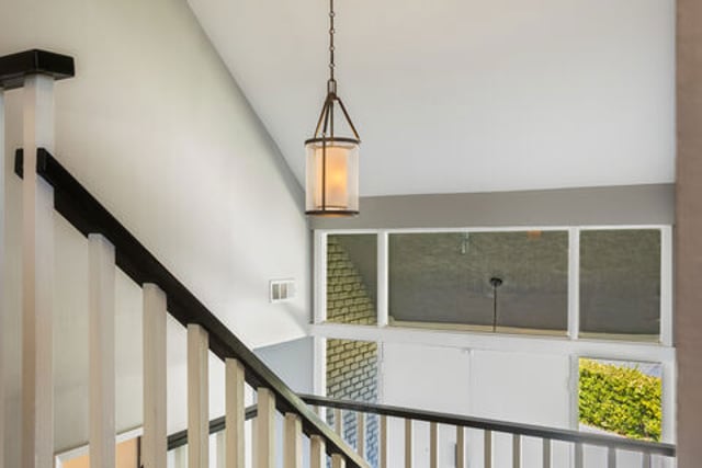4711 Hermano Drive, Los Angeles, CA 91356 — photo 37 of 48