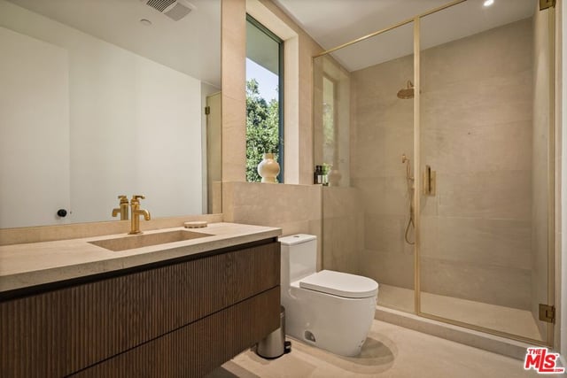 1395 N Doheny Drive, Los Angeles, CA 90069 — photo 12 of 28