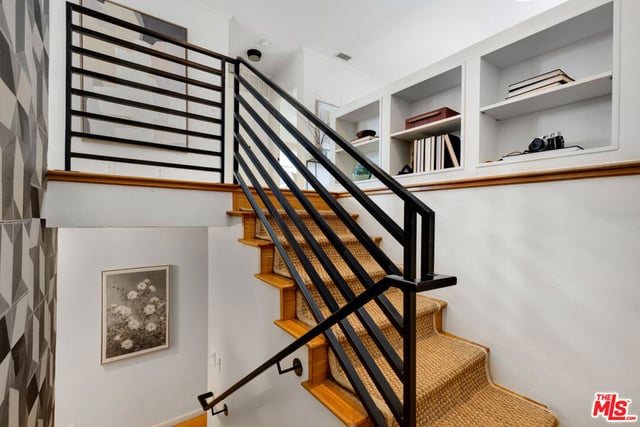 3931 Prospect Avenue, Los Angeles, CA 90027 — photo 17 of 29
