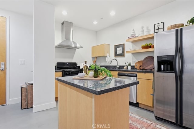 5232 Satsuma, North Hollywood, CA 91601 — photo 9 of 28