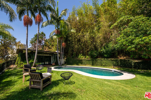 9101 St Ives Drive, Los Angeles, CA 90069 — photo 12 of 32