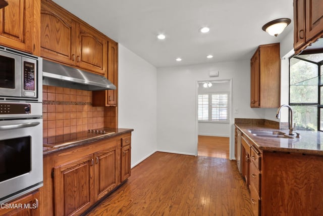 6801 E Lees Way, Long Beach, CA 90815 — photo 17 of 37