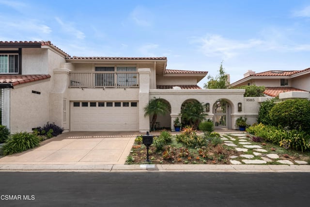 1685 Plum Hollow Circle, Westlake Village, CA 91362 — photo 2 of 28