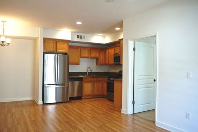 2311 W 10th Street 203, Los Angeles, CA 90006 — photo 11 of 30