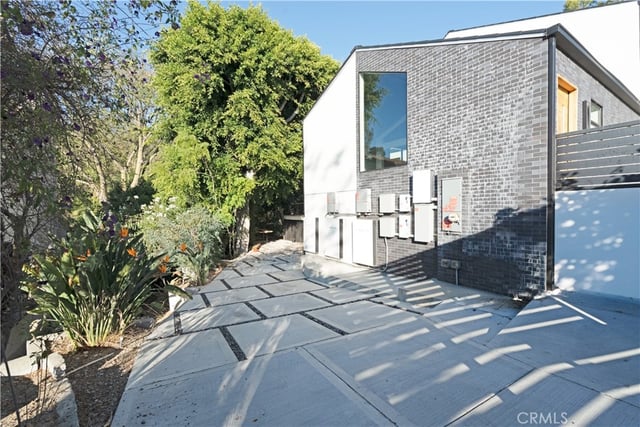 2650 Lisco Place, Los Angeles, CA 90046 — photo 47 of 70