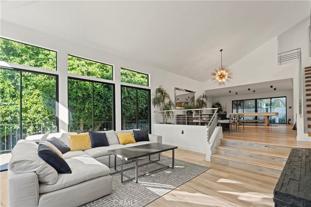 2650 Lisco Place, Los Angeles, CA 90046 — photo 5 of 70