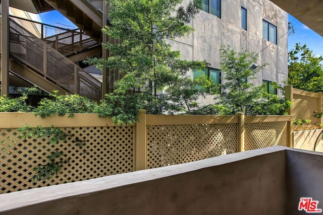 839 Larrabee Street 2, West Hollywood, CA 90069 — photo 11 of 42