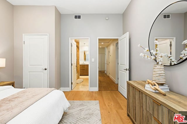 839 Larrabee Street 2, West Hollywood, CA 90069 — photo 26 of 42