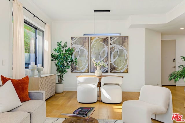 839 Larrabee Street 2, West Hollywood, CA 90069 — photo 3 of 42