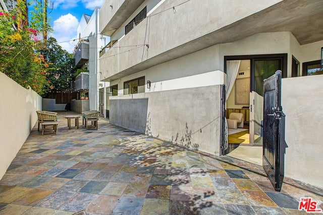 839 Larrabee Street 2, West Hollywood, CA 90069 — photo 33 of 42