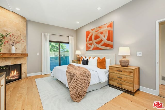 839 Larrabee Street 2, West Hollywood, CA 90069 — photo 9 of 42