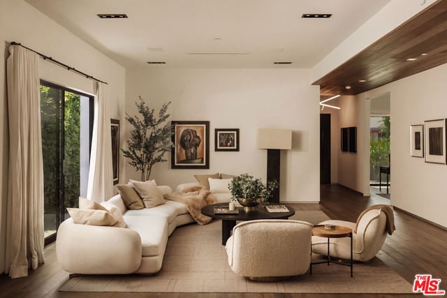 144 N Bowling Green Way, Los Angeles, CA 90049 — photo 4 of 47