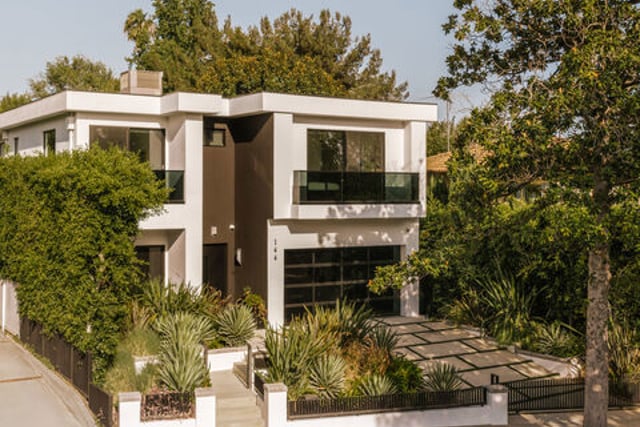 144 N Bowling Green Way, Los Angeles, CA 90049 — photo 44 of 47