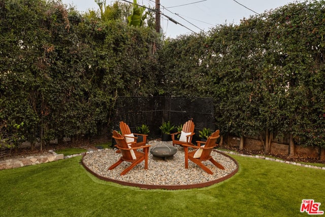 8225 Handley Avenue, Los Angeles, CA 90045 — photo 9 of 23