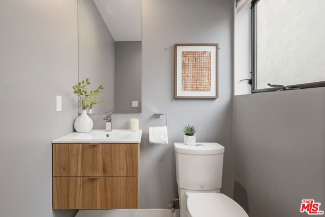 663 Vernon Avenue, Venice, CA 90291 — photo 11 of 26