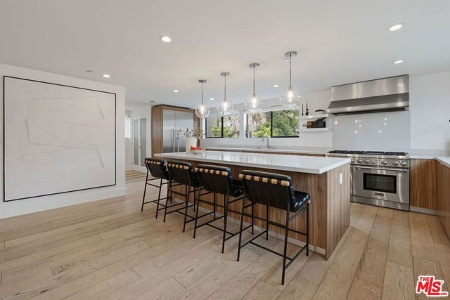 663 Vernon Avenue, Venice, CA 90291 — photo 7 of 26