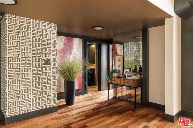 531 N Rossmore Avenue 204, Los Angeles, CA 90004 — photo 10 of 23
