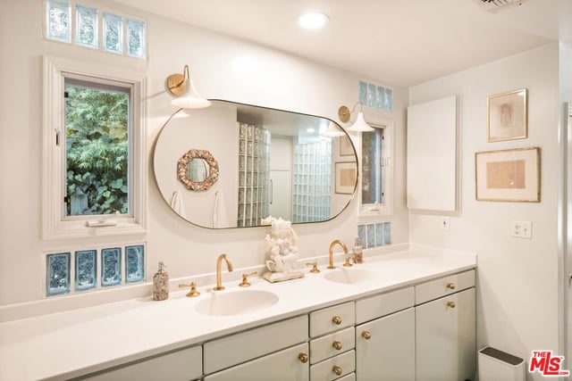 14161 Valley Vista Boulevard, Sherman Oaks, CA 91423 — photo 19 of 55