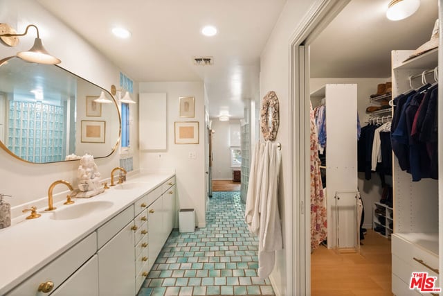 14161 Valley Vista Boulevard, Sherman Oaks, CA 91423 — photo 20 of 55