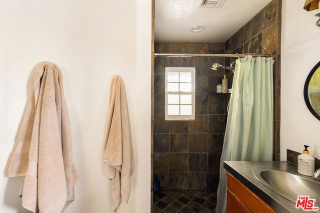 14161 Valley Vista Boulevard, Sherman Oaks, CA 91423 — photo 36 of 55