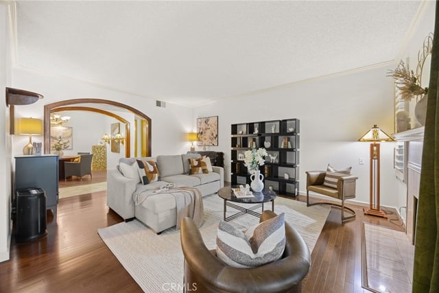700 S Lake Avenue 109, Pasadena, CA 91106 — photo 9 of 37