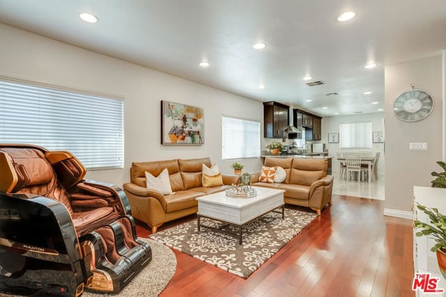 1245 S Muirfield Road, Los Angeles, CA 90019 — photo 16 of 38