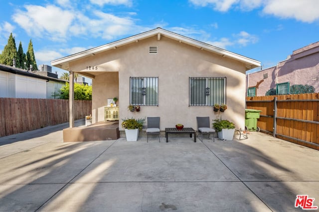 1245 S Muirfield Road, Los Angeles, CA 90019 — photo 25 of 38