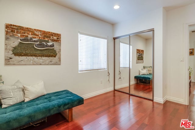 1245 S Muirfield Road, Los Angeles, CA 90019 — photo 8 of 38
