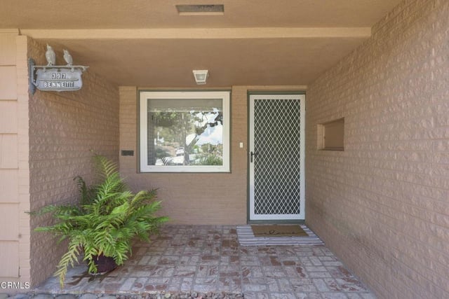 397 Palomares Avenue, Ventura, CA 93003 — photo 5 of 58
