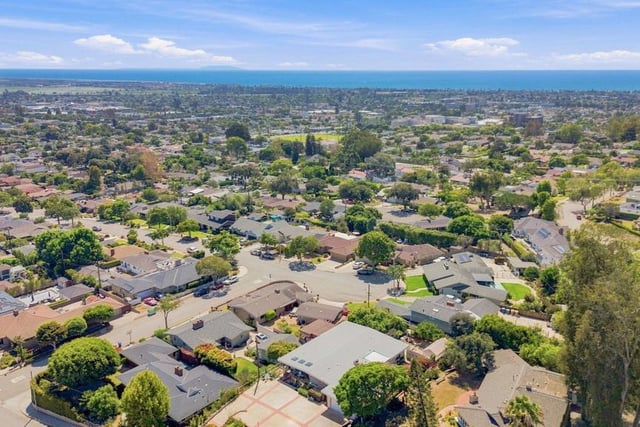 397 Palomares Avenue, Ventura, CA 93003 — photo 53 of 58