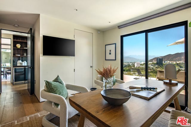 3526 Wrightwood Court, Studio City, CA 91604 — photo 21 of 49