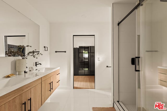 14011 Magnolia Boulevard, Sherman Oaks, CA 91423 — photo 15 of 33