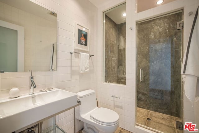 1033 Carol Drive 302, West Hollywood, CA 90069 — photo 15 of 18