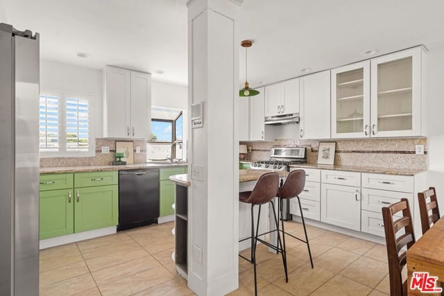 2806 6th Street, Santa Monica, CA 90405 — photo 12 of 17