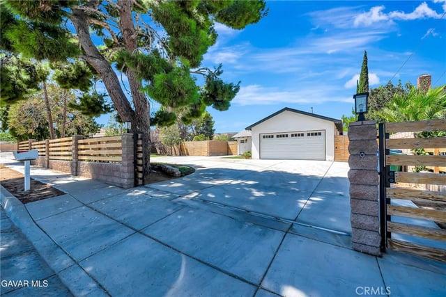41623 55th St. West W, Lancaster, CA 93536 — photo 5 of 72
