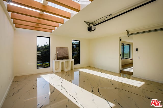 1511 Skylark Lane, Los Angeles, CA 90069 — photo 30 of 32