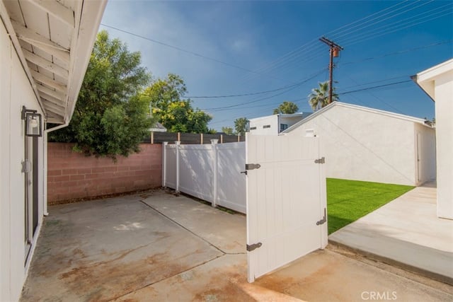 16433 Gledhill Street, North Hills, CA 91343 — photo 24 of 59