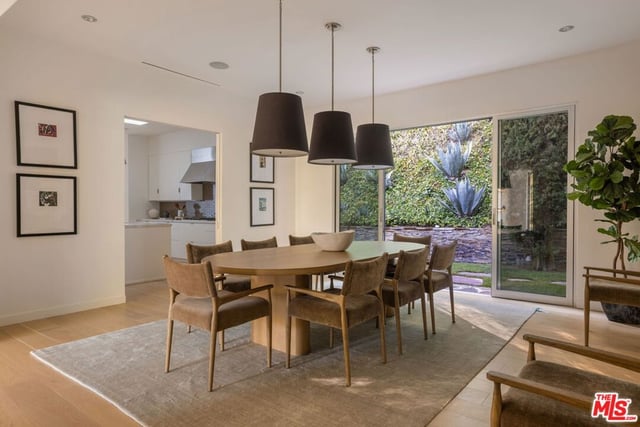 2731 Hutton Drive, Los Angeles, CA 90210 — photo 15 of 39