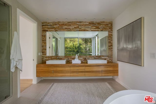 2731 Hutton Drive, Los Angeles, CA 90210 — photo 34 of 39