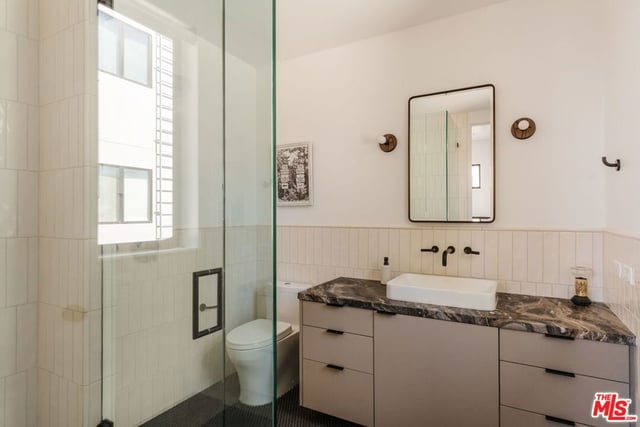 2416 Penmar Avenue, Venice, CA 90291 — photo 17 of 24