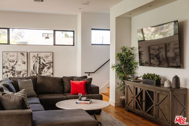 2416 Penmar Avenue, Venice, CA 90291 — photo 4 of 24