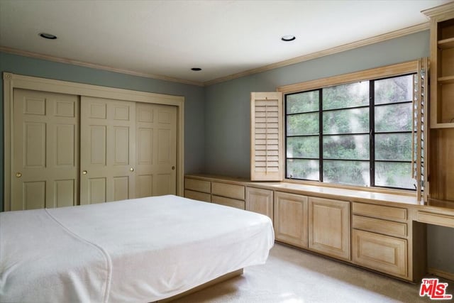 2573 Benedict Canyon Drive, Los Angeles, CA 90210 — photo 36 of 46