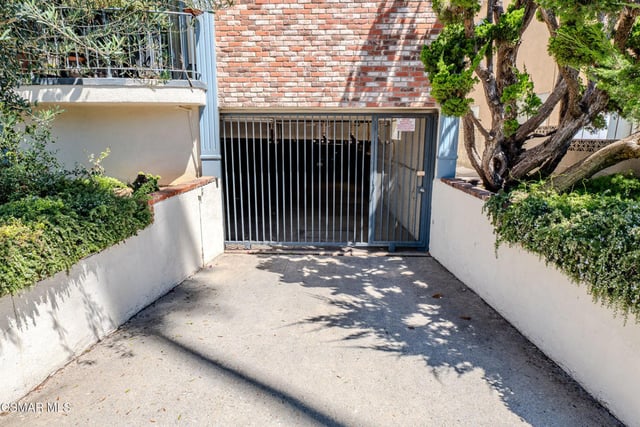 1021 5th Street 206, Santa Monica, CA 90403 — photo 22 of 25