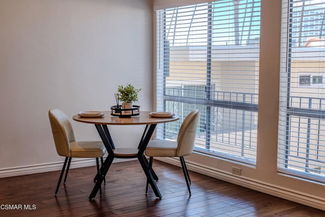1021 5th Street 206, Santa Monica, CA 90403 — photo 9 of 25