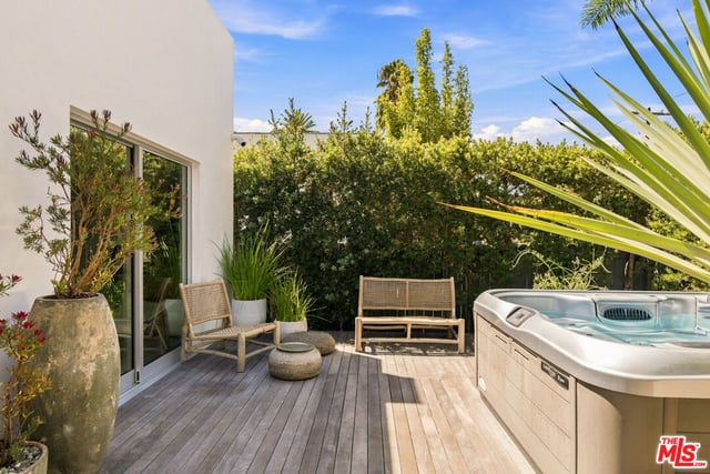 722 California Avenue, Venice, CA 90291 — photo 10 of 34