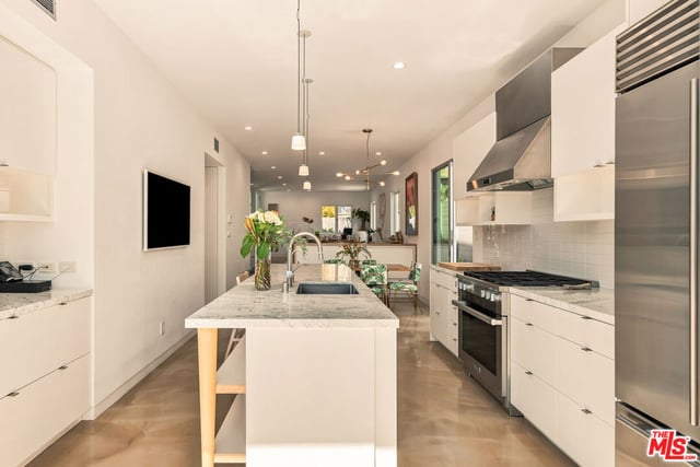 722 California Avenue, Venice, CA 90291 — photo 12 of 34
