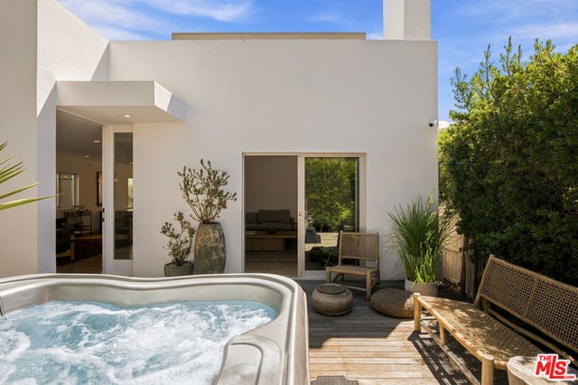 722 California Avenue, Venice, CA 90291 — photo 4 of 34