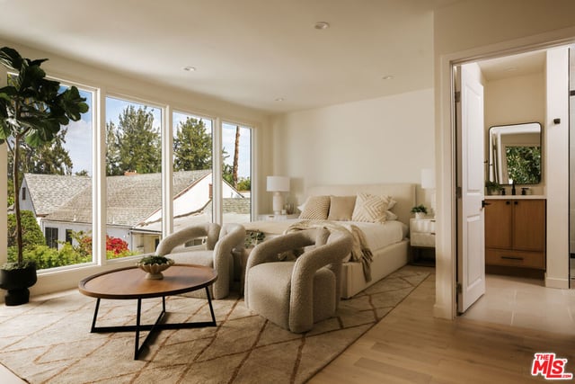 129 N Almont Drive, Los Angeles, CA 90048 — photo 16 of 25